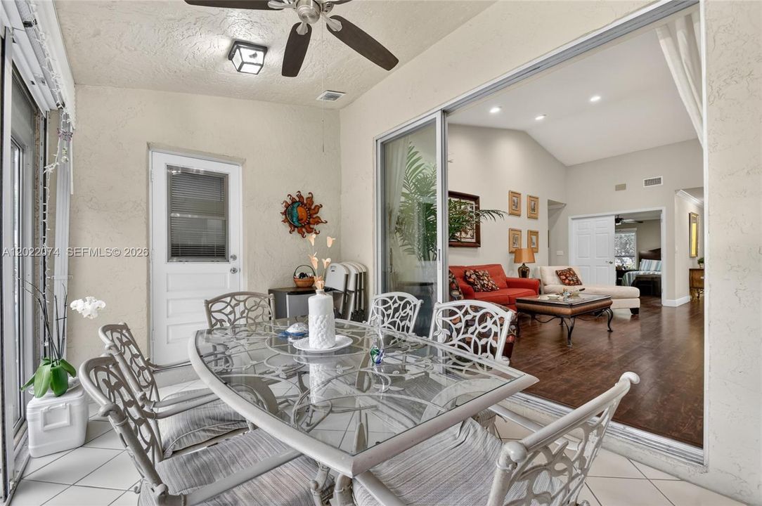 For Sale: $349,900 (3 beds, 2 baths, 1692 Square Feet)