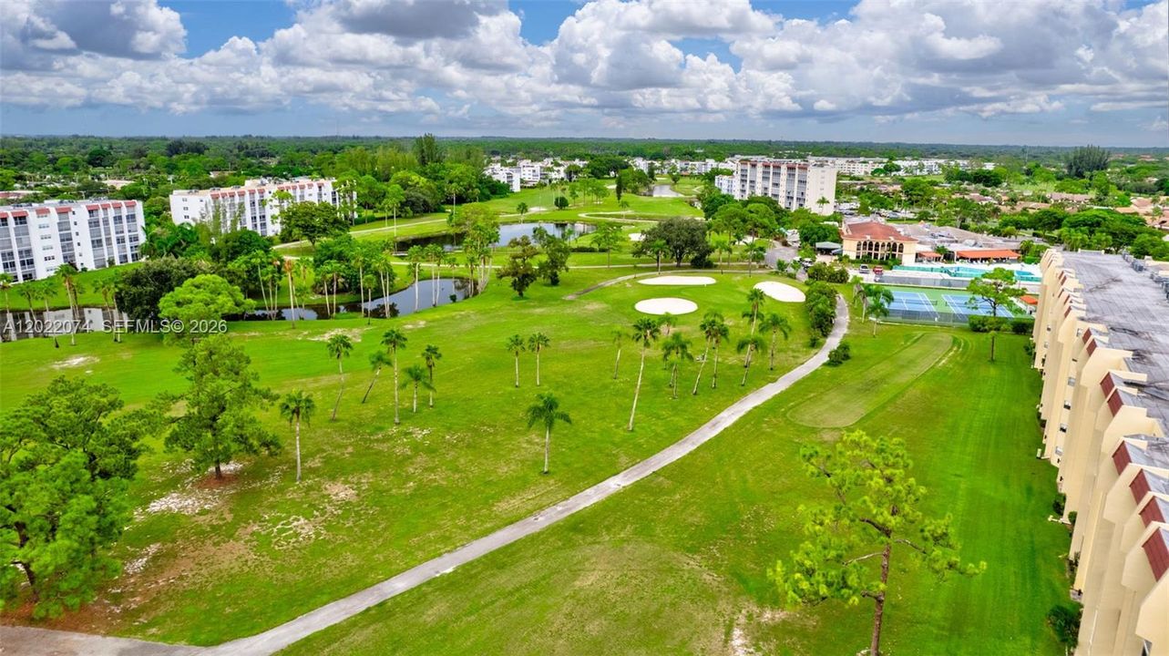 For Sale: $349,900 (3 beds, 2 baths, 1692 Square Feet)