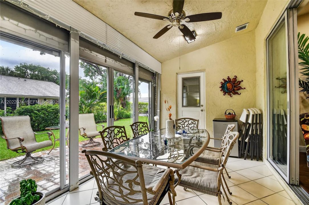 For Sale: $349,900 (3 beds, 2 baths, 1692 Square Feet)