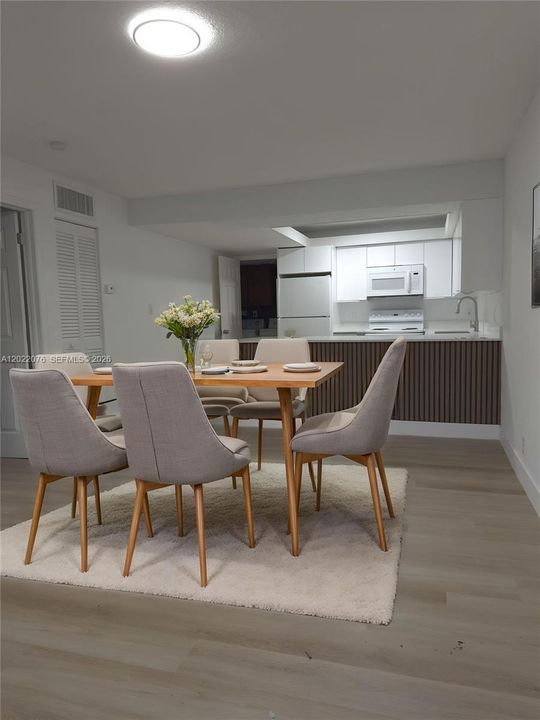 En Venta: $244,900 (2 camas, 1 baños, 800 Pies cuadrados)