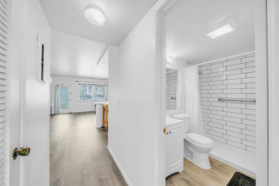 10 Bathroom (1)