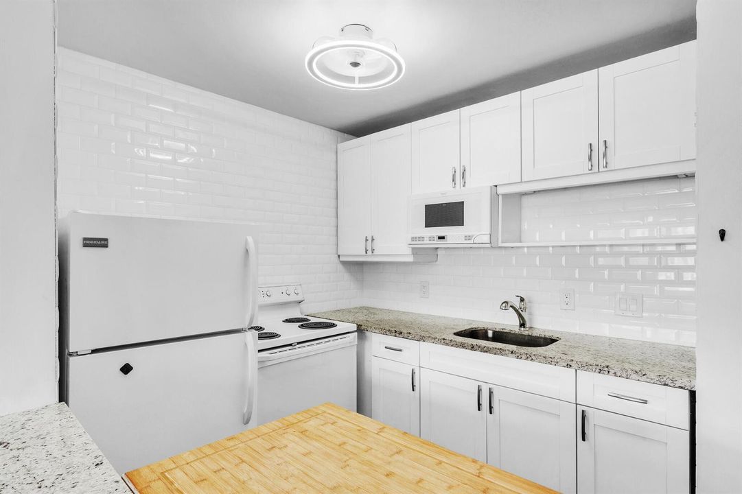 4 Kitchen (3)