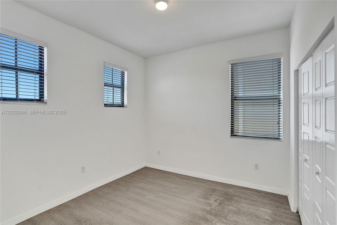 For Sale: $918,000 (4 beds, 2 baths, 2318 Square Feet)