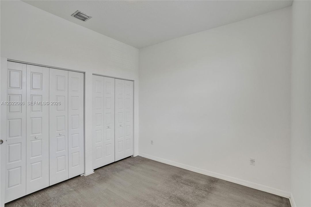 For Sale: $918,000 (4 beds, 2 baths, 2318 Square Feet)