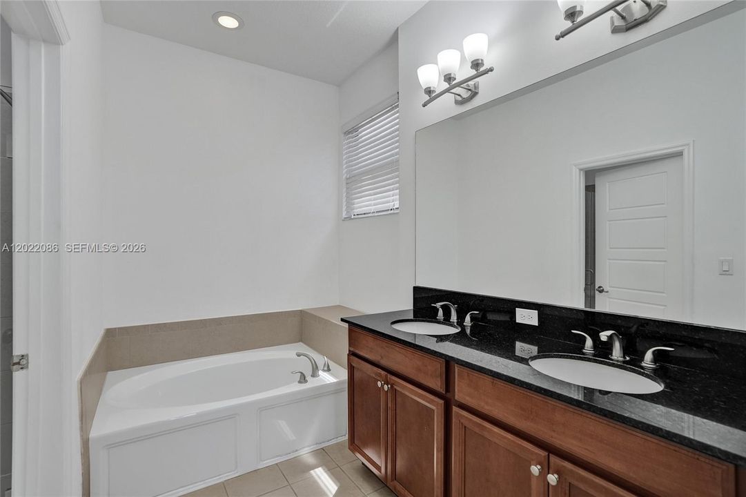 For Sale: $918,000 (4 beds, 2 baths, 2318 Square Feet)