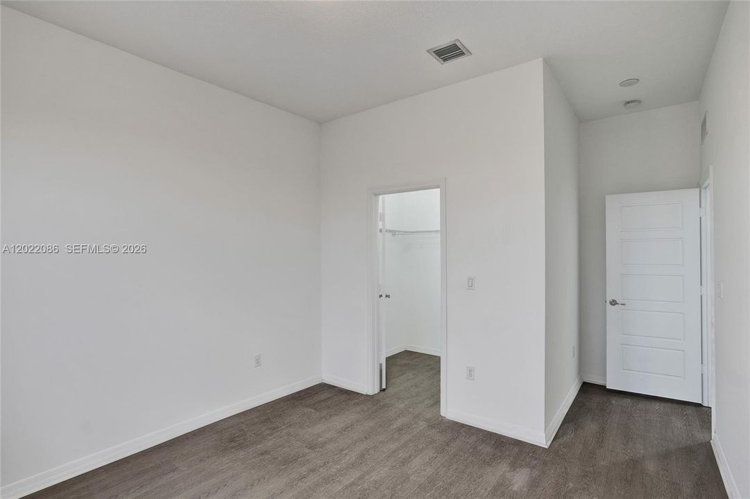 For Sale: $918,000 (4 beds, 2 baths, 2318 Square Feet)