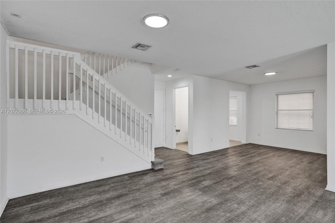 For Sale: $918,000 (4 beds, 2 baths, 2318 Square Feet)