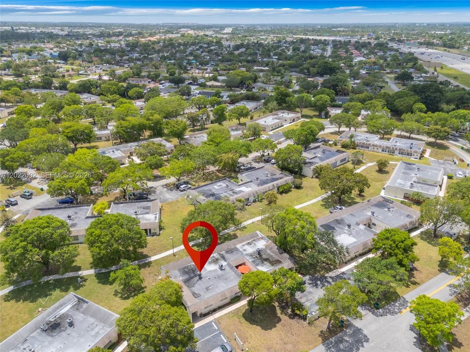 For Sale: $330,000 (2 beds, 2 baths, 1240 Square Feet)