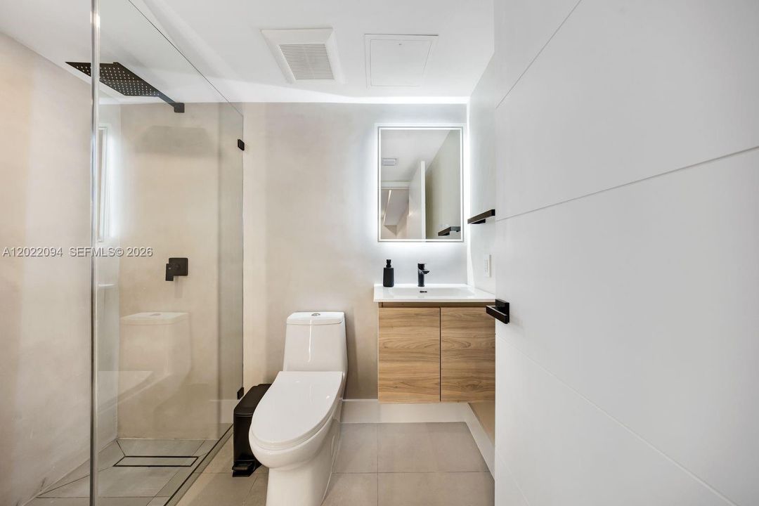 For Sale: $1,169,000 (5 beds, 3 baths, 1578 Square Feet)