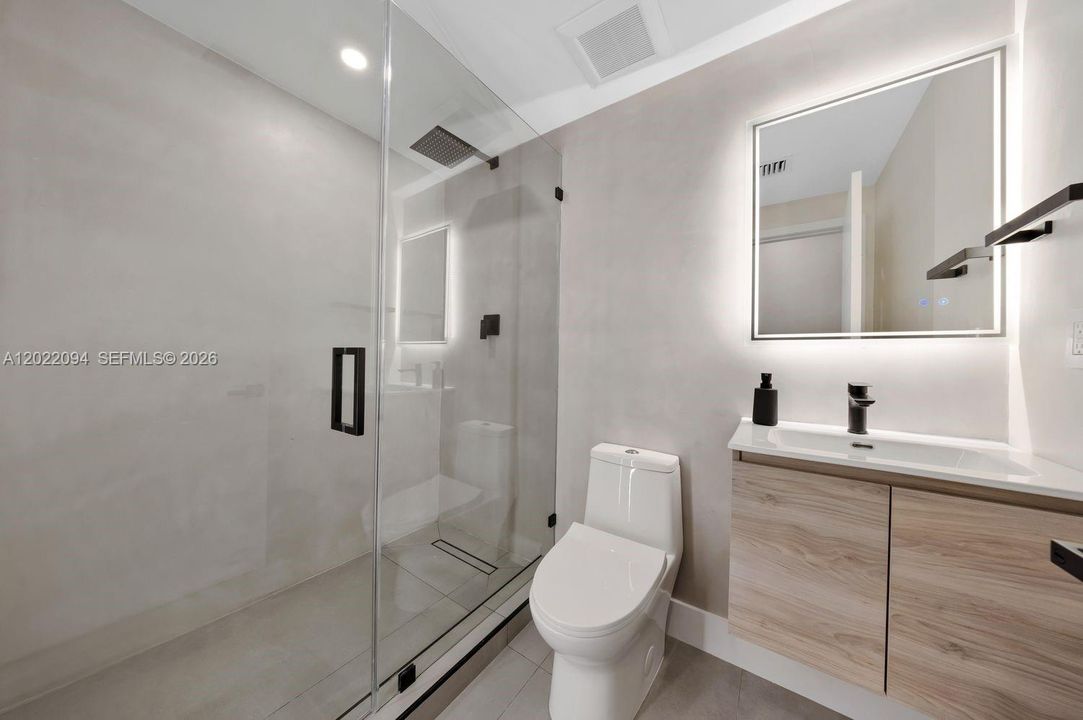 For Sale: $1,169,000 (5 beds, 3 baths, 1578 Square Feet)
