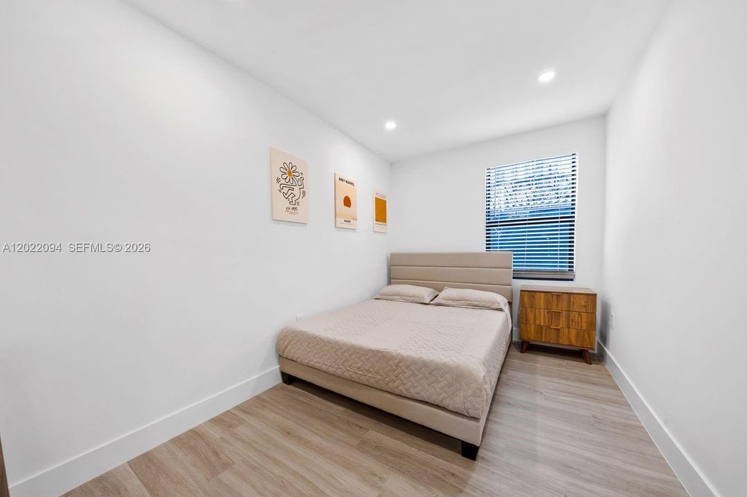 For Sale: $1,169,000 (5 beds, 3 baths, 1578 Square Feet)