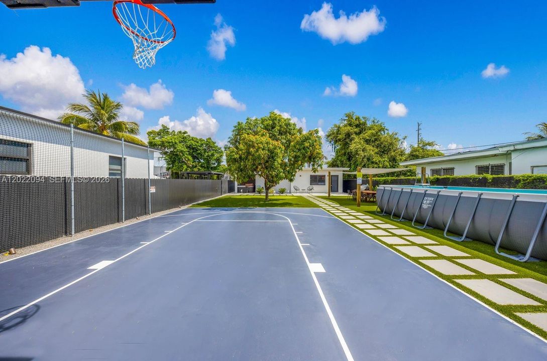 For Sale: $1,169,000 (5 beds, 3 baths, 1578 Square Feet)
