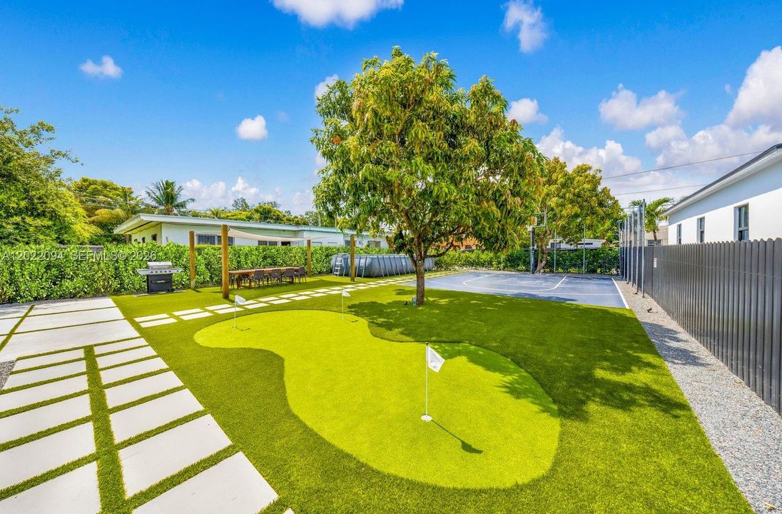 For Sale: $1,169,000 (5 beds, 3 baths, 1578 Square Feet)