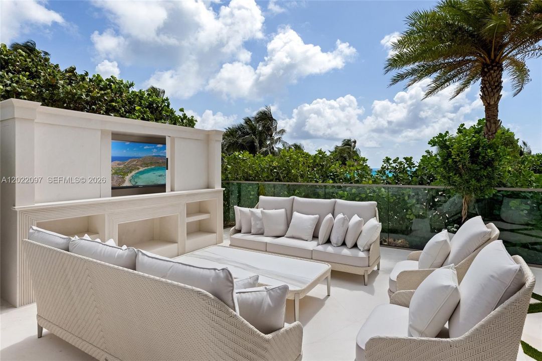 For Sale: $59,500,000 (5 beds, 6 baths, 11906 Square Feet)
