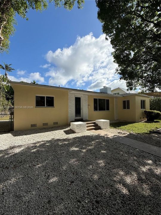En Renta: $4,950 (2 camas, 2 baños, 1222 Pies cuadrados)