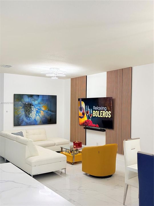 En Venta: $665,000 (4 camas, 2 baños, 1869 Pies cuadrados)