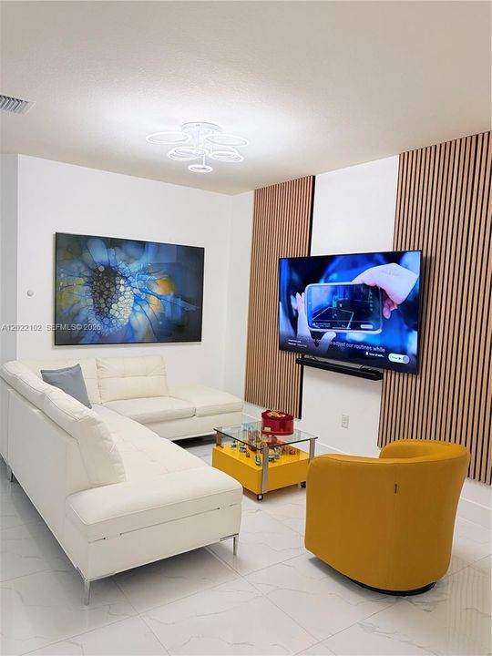 En Venta: $665,000 (4 camas, 2 baños, 1869 Pies cuadrados)