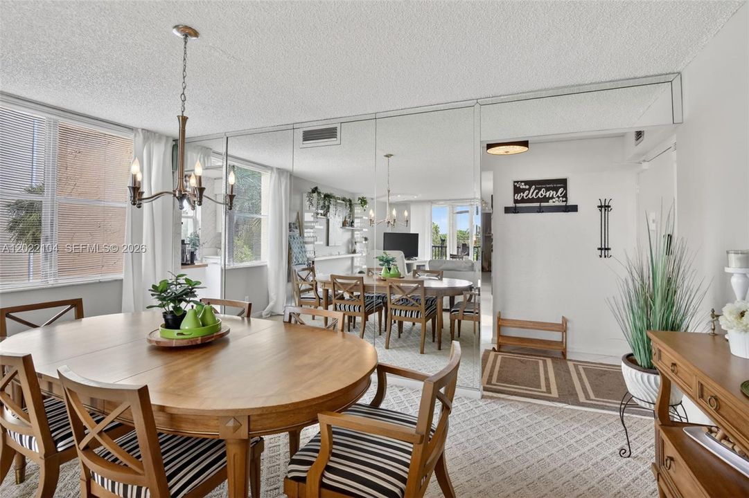 En Venta: $175,000 (3 camas, 2 baños, 1583 Pies cuadrados)