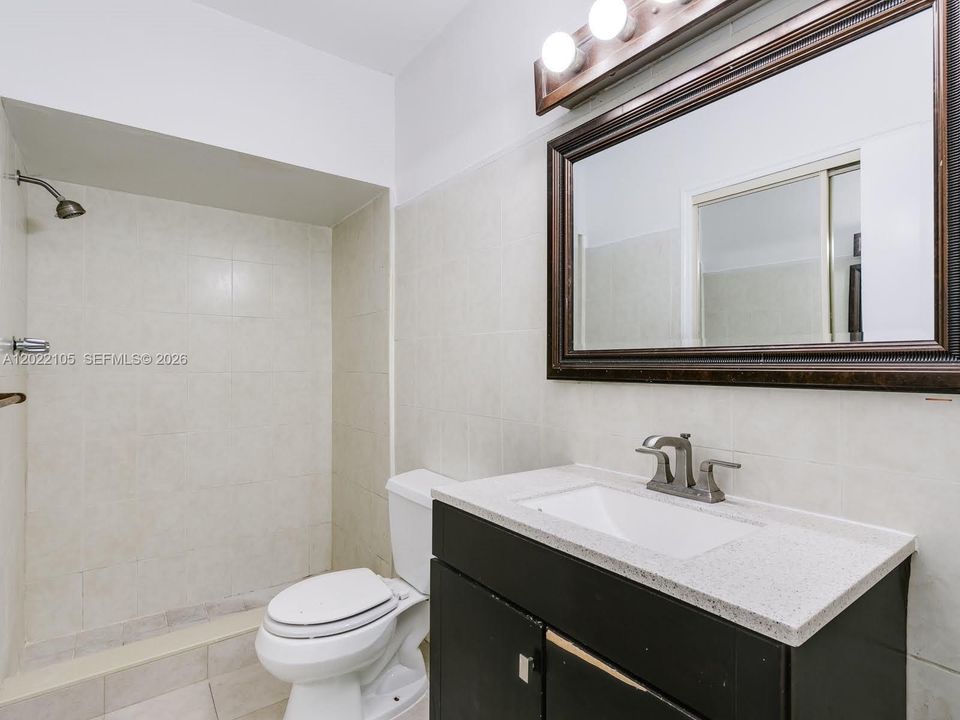 For Sale: $829,999 (4 beds, 2 baths, 1887 Square Feet)