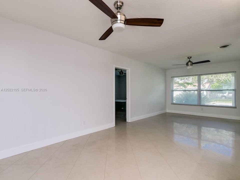 For Sale: $829,999 (4 beds, 2 baths, 1887 Square Feet)