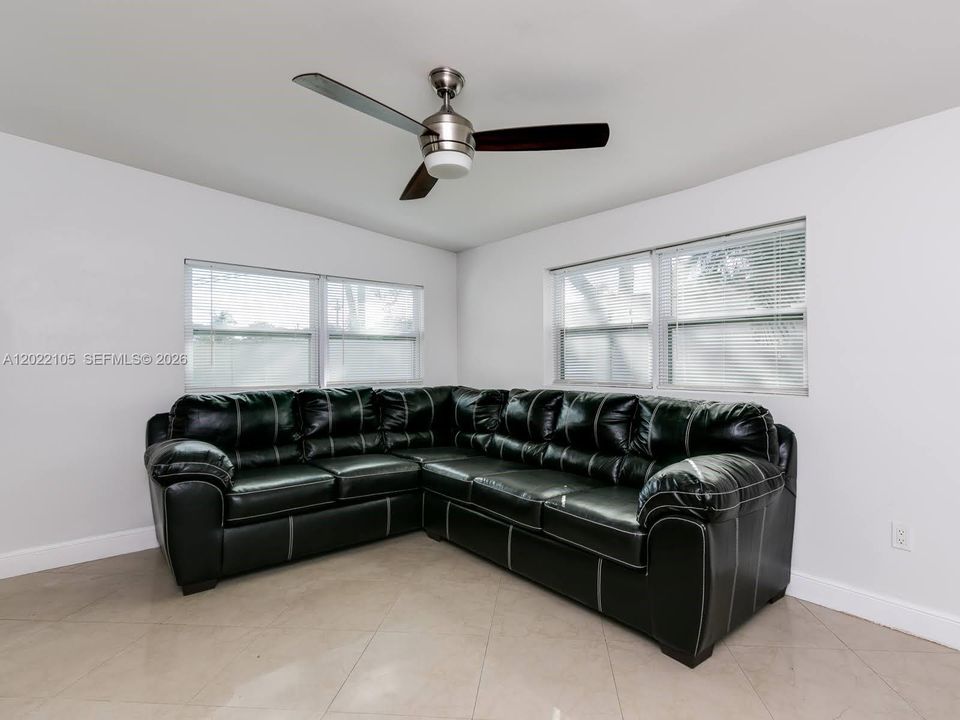 For Sale: $829,999 (4 beds, 2 baths, 1887 Square Feet)
