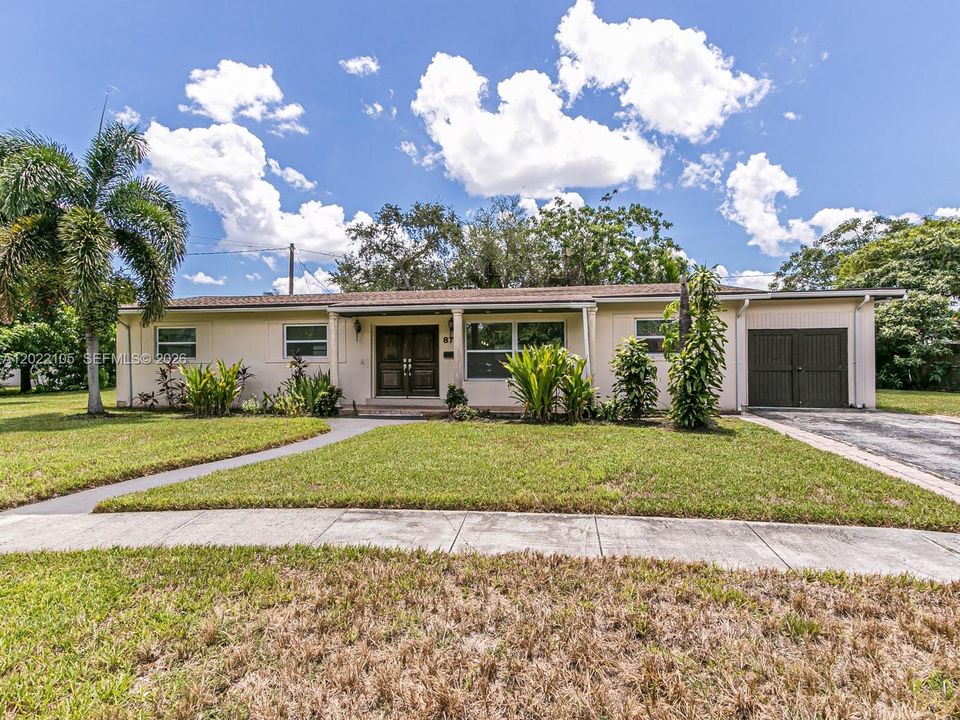 For Sale: $829,999 (4 beds, 2 baths, 1887 Square Feet)