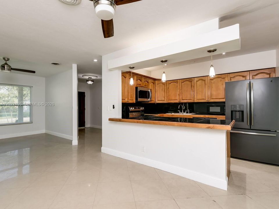 For Sale: $829,999 (4 beds, 2 baths, 1887 Square Feet)