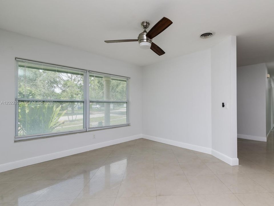 For Sale: $829,999 (4 beds, 2 baths, 1887 Square Feet)