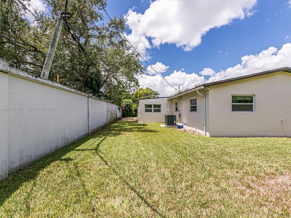 For Sale: $829,999 (4 beds, 2 baths, 1887 Square Feet)