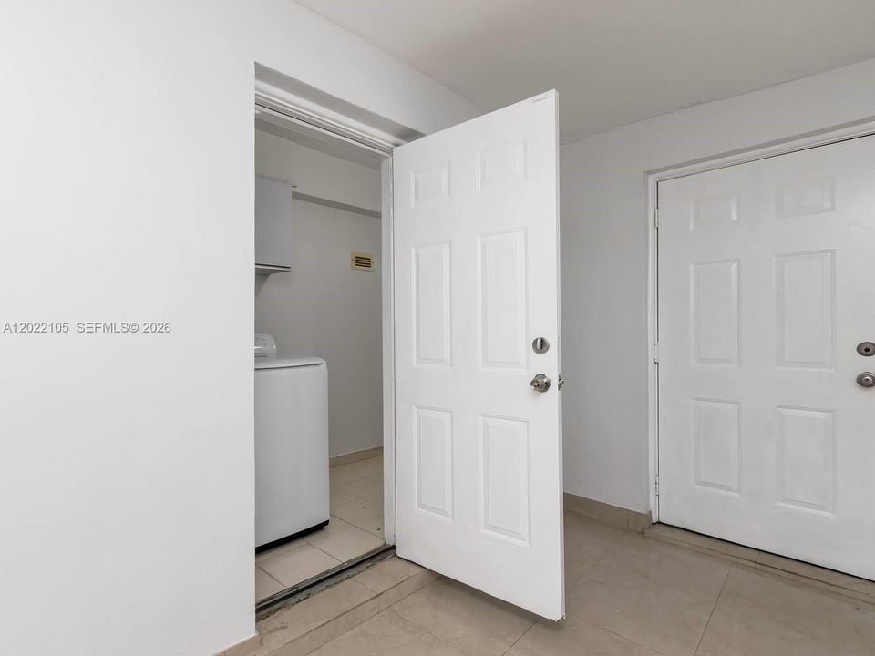 For Sale: $829,999 (4 beds, 2 baths, 1887 Square Feet)
