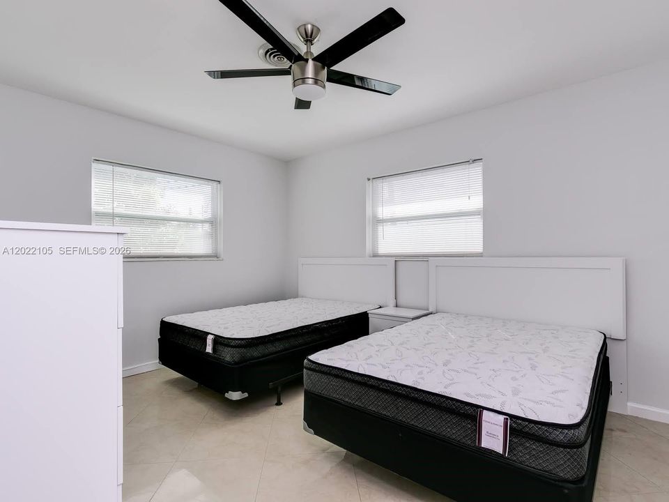For Sale: $829,999 (4 beds, 2 baths, 1887 Square Feet)