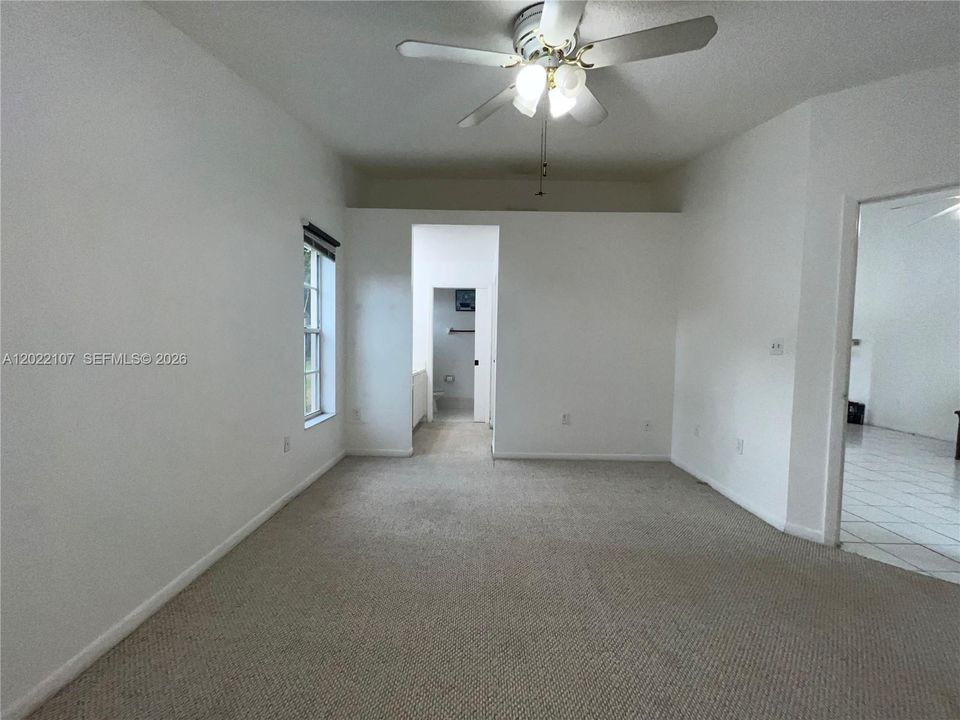 For Rent: $2,300 (2 beds, 2 baths, 1172 Square Feet)