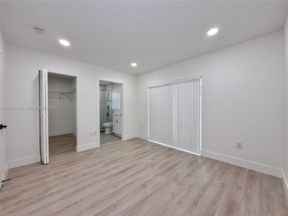 For Sale: $529,000 (3 beds, 2 baths, 1380 Square Feet)