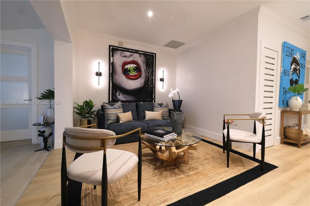 For Rent: $6,500 (2 beds, 2 baths, 1136 Square Feet)