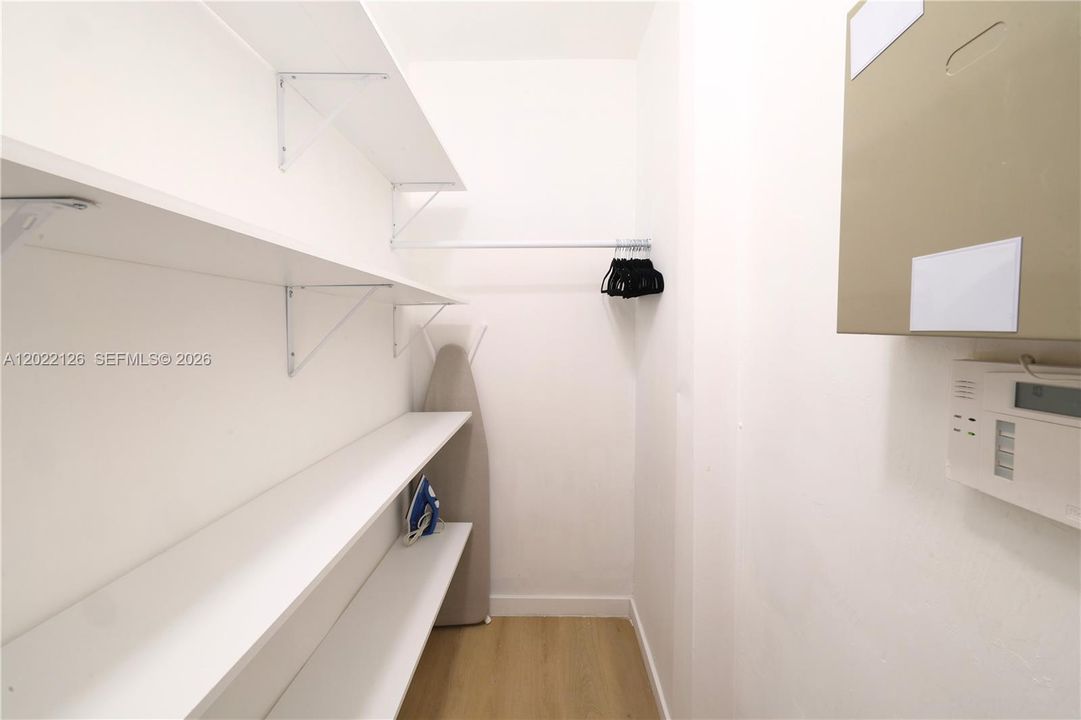 For Rent: $6,500 (2 beds, 2 baths, 1136 Square Feet)