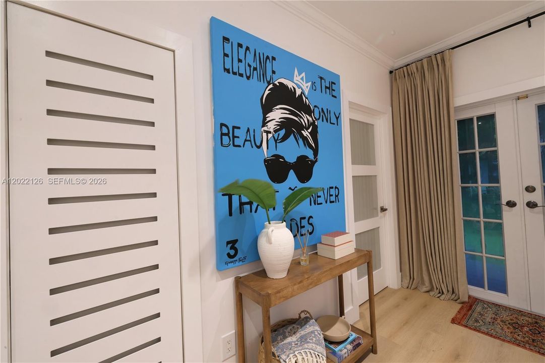For Rent: $6,500 (2 beds, 2 baths, 1136 Square Feet)