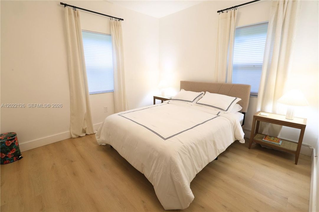 For Rent: $6,500 (2 beds, 2 baths, 1136 Square Feet)