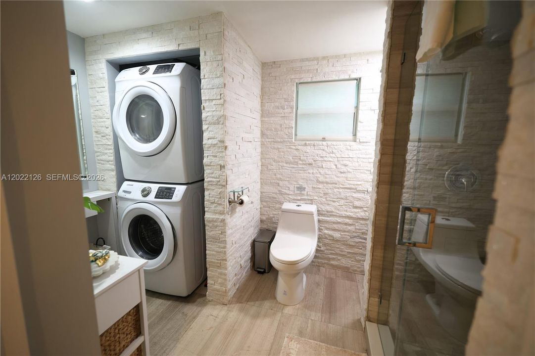 For Rent: $6,500 (2 beds, 2 baths, 1136 Square Feet)