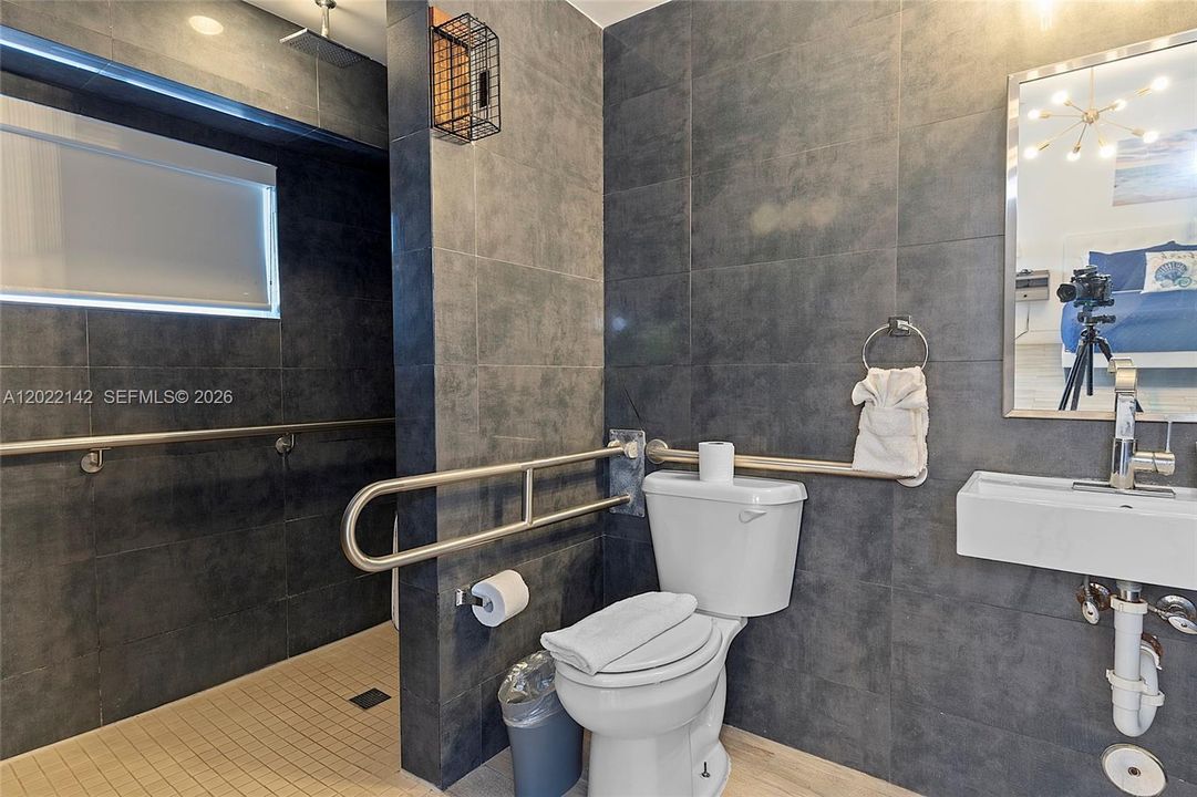 For Sale: $3,950,000 (0 beds, 0 baths, 4779 Square Feet)