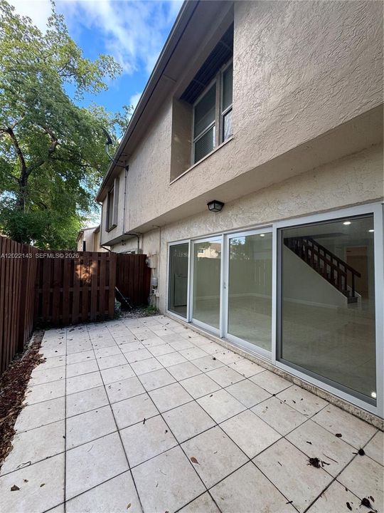 Active With Contract: $2,850 (3 beds, 2 baths, 1770 Square Feet)