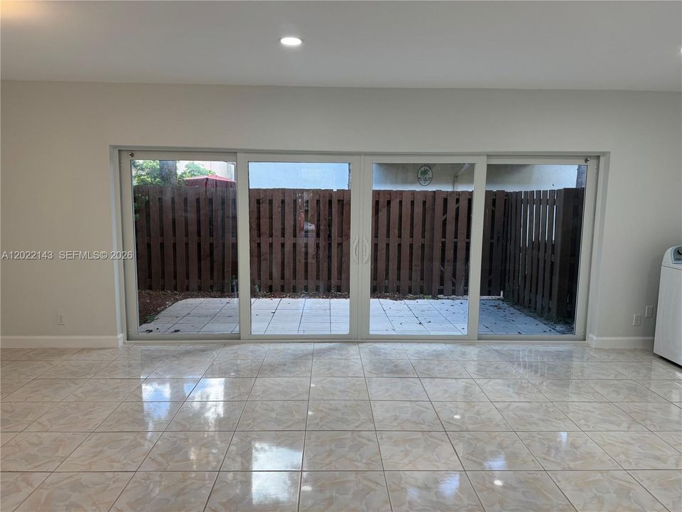 Active With Contract: $2,850 (3 beds, 2 baths, 1770 Square Feet)