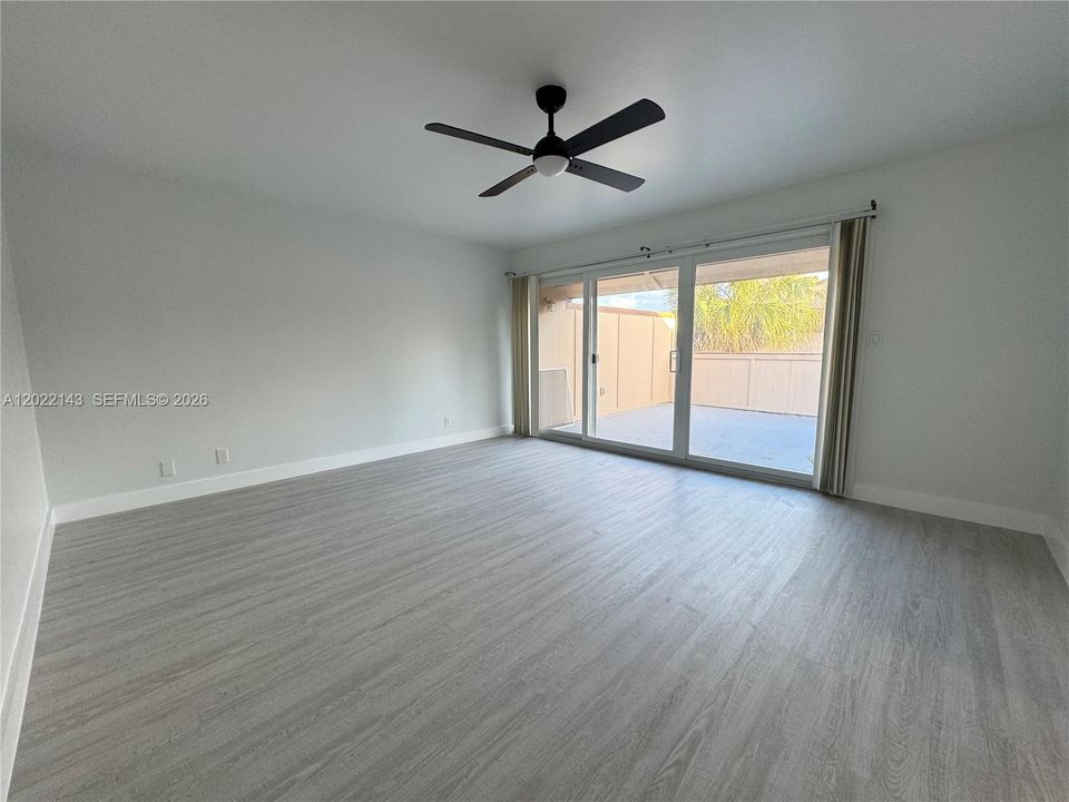 Active With Contract: $2,850 (3 beds, 2 baths, 1770 Square Feet)