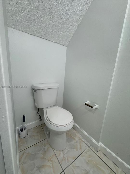 Active With Contract: $2,850 (3 beds, 2 baths, 1770 Square Feet)
