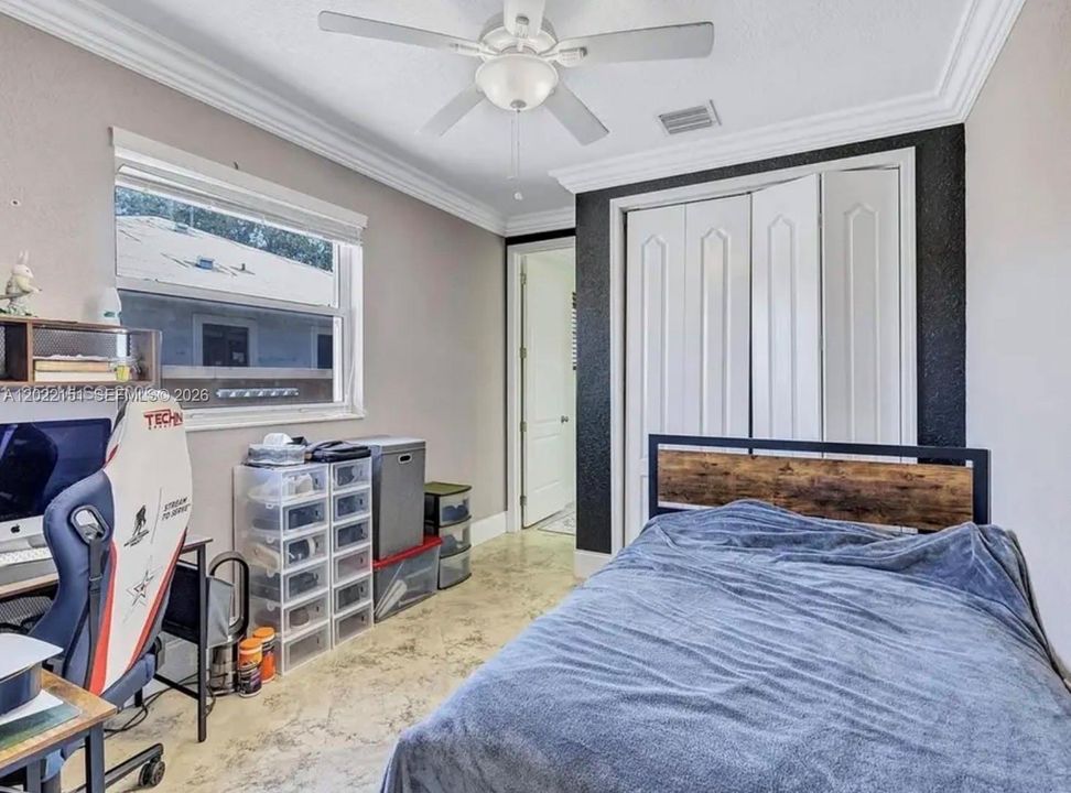 Active With Contract: $750,000 (4 beds, 3 baths, 2422 Square Feet)