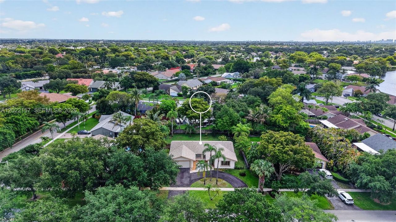 Tree lined area with beautiful areas to exercise, with lakes and playgrounds, check out proximity to Downtown!