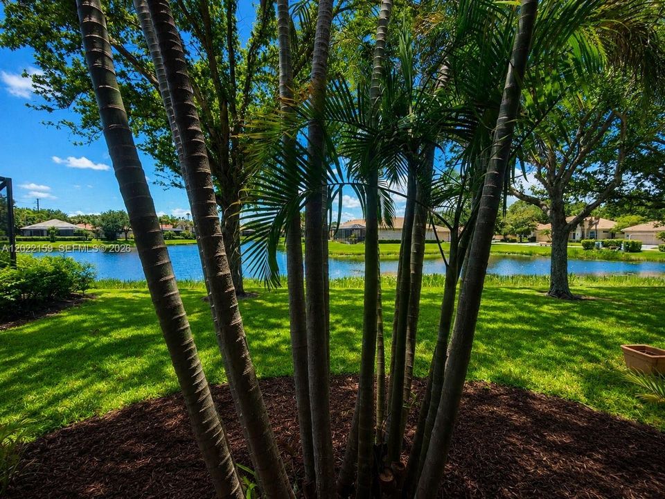 For Sale: $414,900 (3 beds, 3 baths, 2024 Square Feet)
