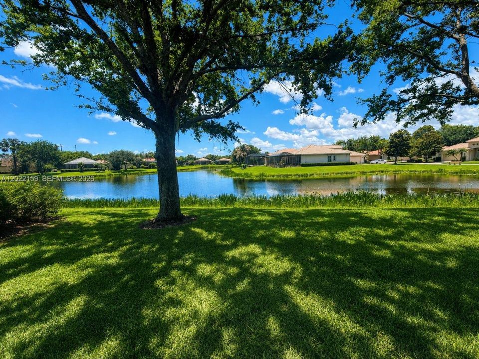 For Sale: $414,900 (3 beds, 3 baths, 2024 Square Feet)