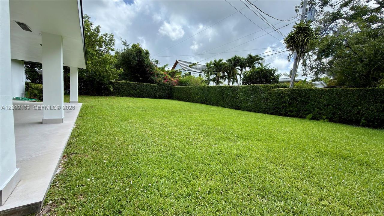 For Rent: $9,500 (4 beds, 2 baths, 1714 Square Feet)