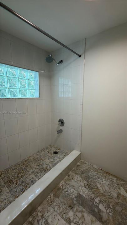 For Rent: $9,500 (4 beds, 2 baths, 1714 Square Feet)