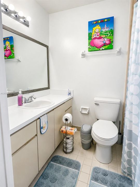 En Venta: $300,000 (2 camas, 2 baños, 980 Pies cuadrados)